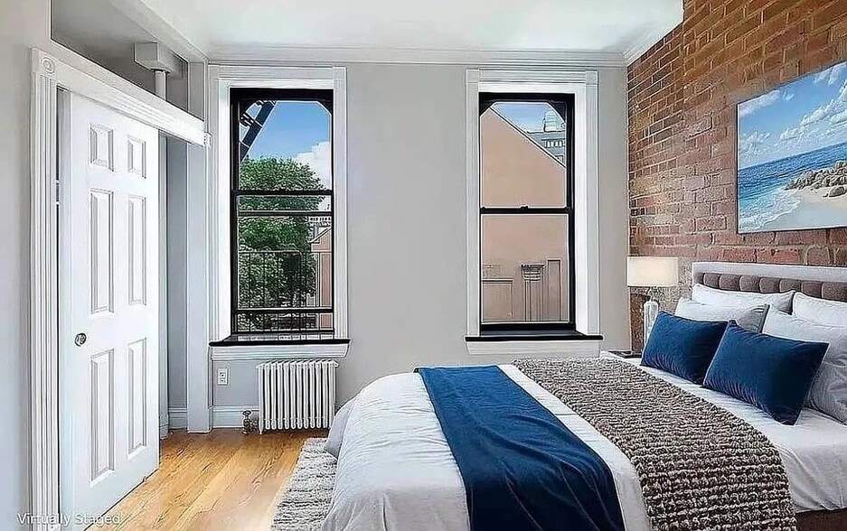 Building Photo - 248 Mott St