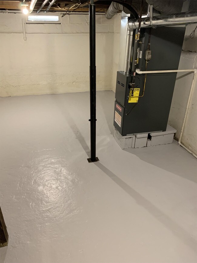 Building Photo - 6309 E Pea Ridge Rd