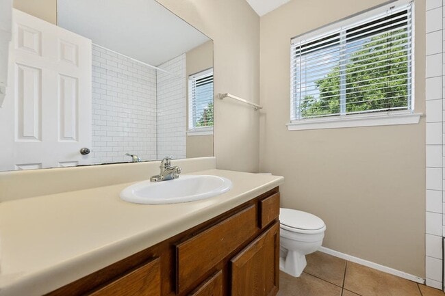Building Photo - 7602 Woodstone Cove