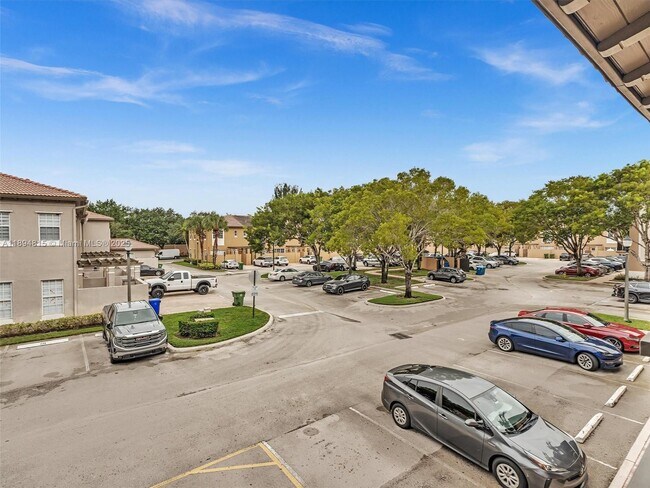 Building Photo - 476 SW 147th Ave