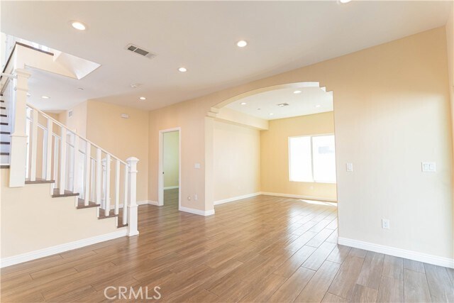 Building Photo - 9246 Cedros Ave