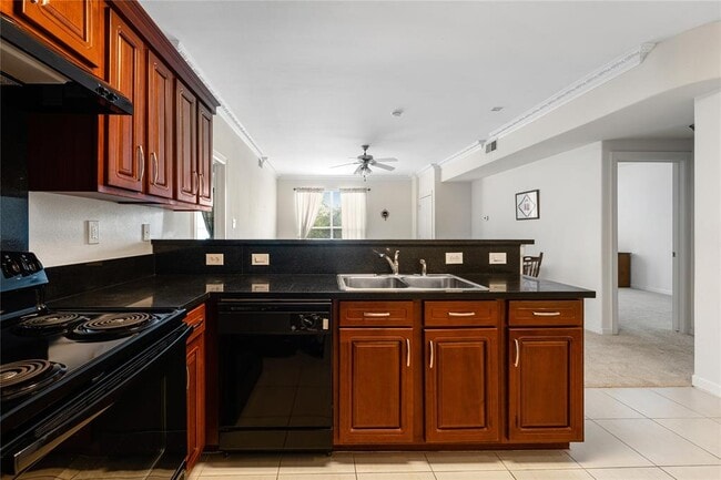 Building Photo - 6655 W Sam Houston Pkwy S