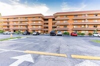 Building Photo - 17600 NW 68th Ave