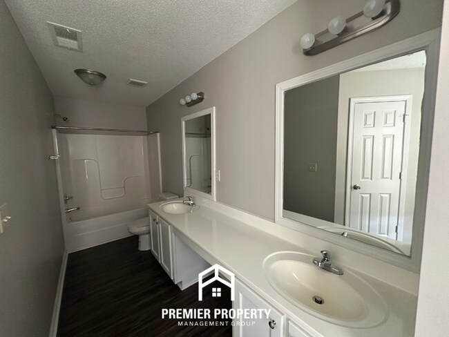Building Photo - Beautiful 2-Story 3BR/2.5BA Cordova Home | 1,734 Sq Ft, High Ceilings & 2-Car Garage