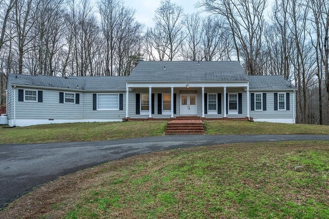 Building Photo - 5035 Timberwood Trail