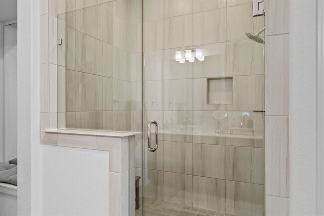 Building Photo - 5820 Harper Park Dr