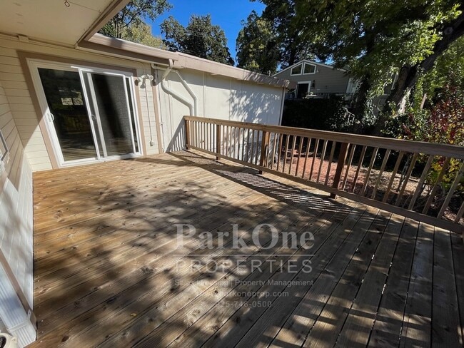 Building Photo - Spacious Home In Lafayette Hills