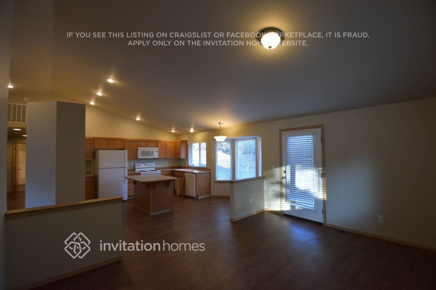 Building Photo - 24303 31st Ave Ct E