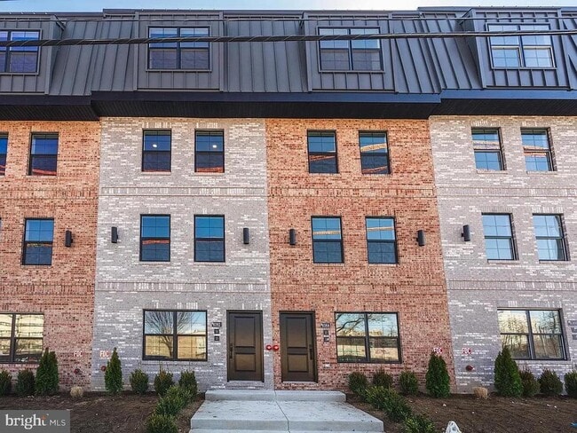 Building Photo - 2705 MAYA Ln