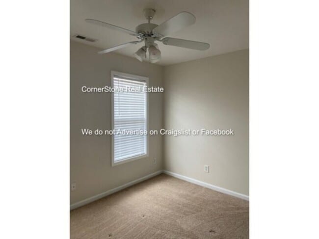 Building Photo - 50 Breezewood Dr