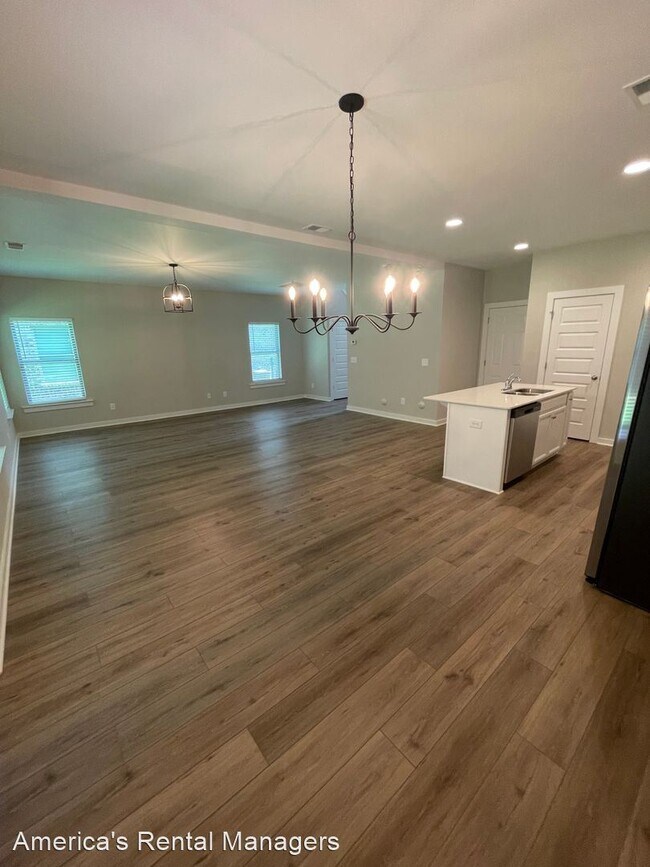 Building Photo - 4 br, 2.5 bath House - 329 Shiloh Creek Drive