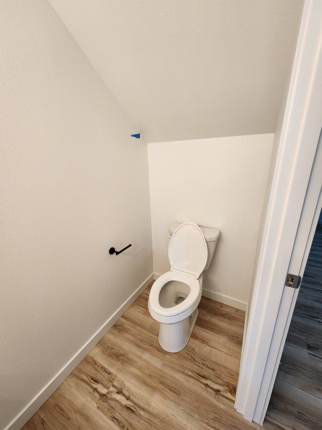 Building Photo - 1014 Peach Rd