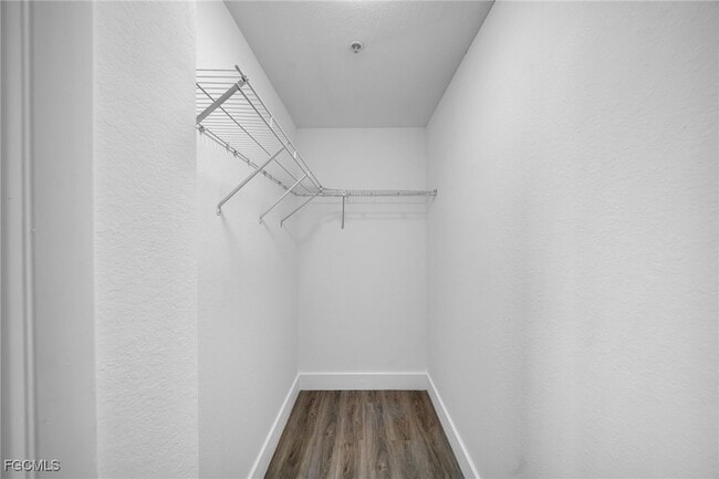 Building Photo - 275 SW 4th St