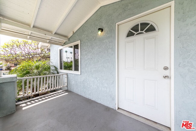 Building Photo - 441 N Ditman Ave