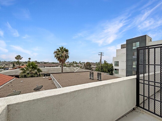 Building Photo - Modern 2BD/2BA Condo in North Park W/ High...