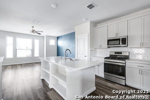 Building Photo - 7910 Needle Crk