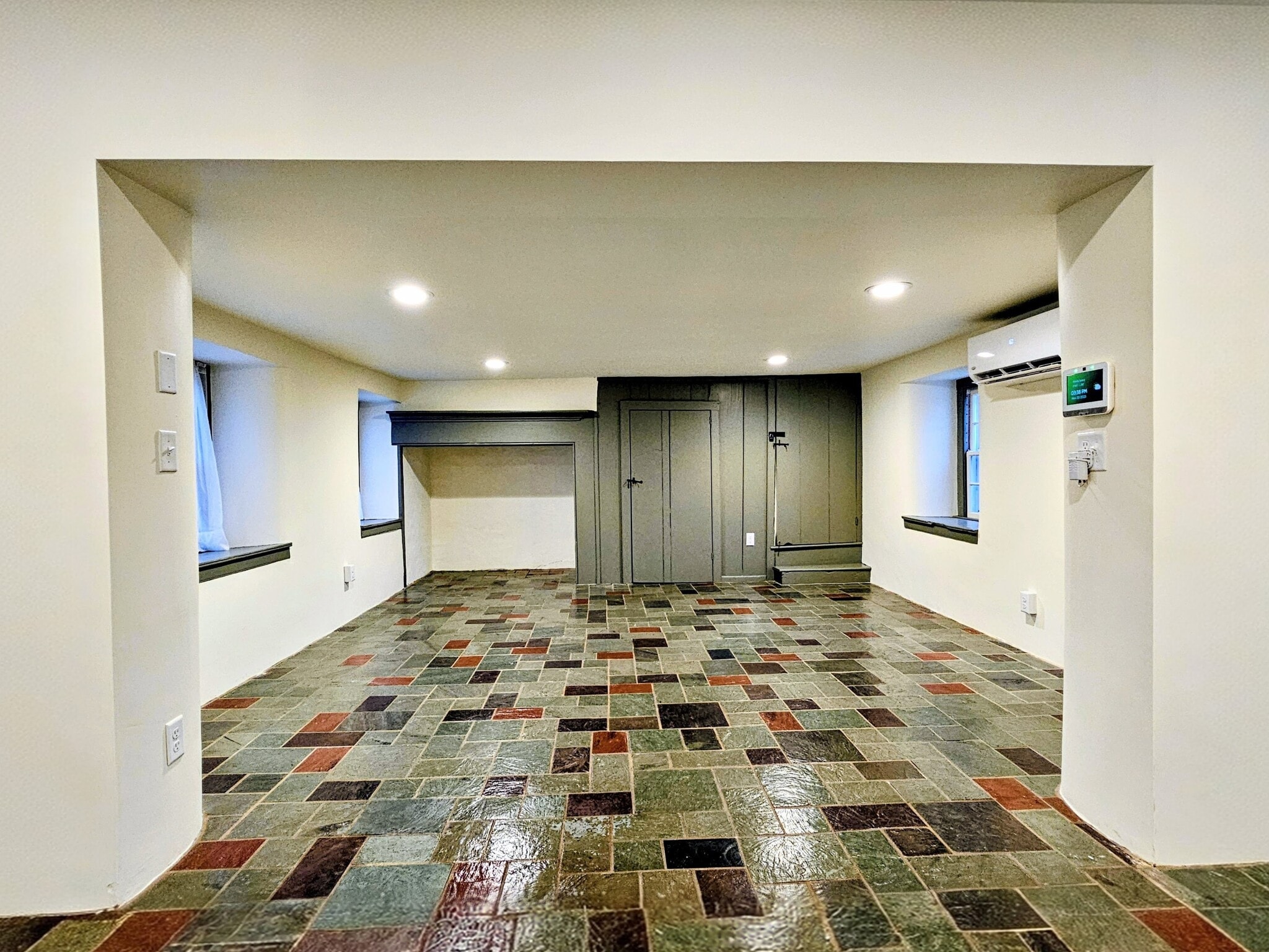 Building Photo - 105 S Windy Mansion Rd