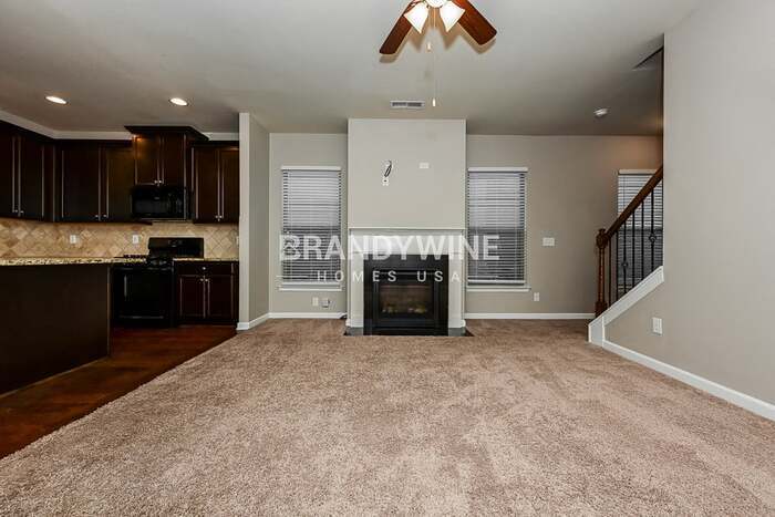 Building Photo - 230 Emporia Loop