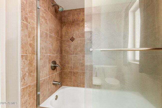 Building Photo - 13827 N Tan Tara Dr