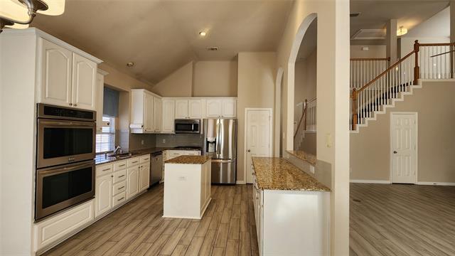 Building Photo - 420 Misty Ln
