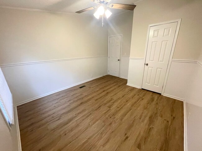 Building Photo - LEASING NOW FOR IMMEDIATE MOVE IN!