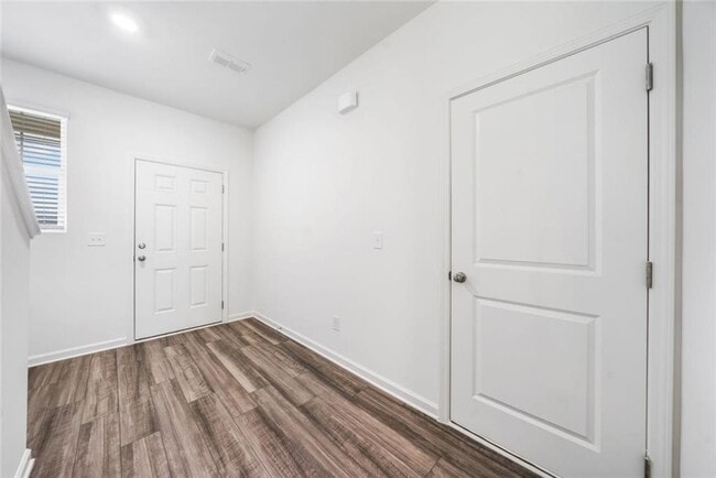 Building Photo - 602 Jervis Wy