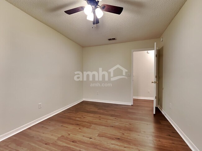 Building Photo - 10157 Rising Mist Ln