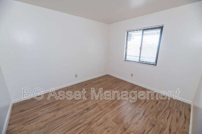 Building Photo - 460 San Marco St