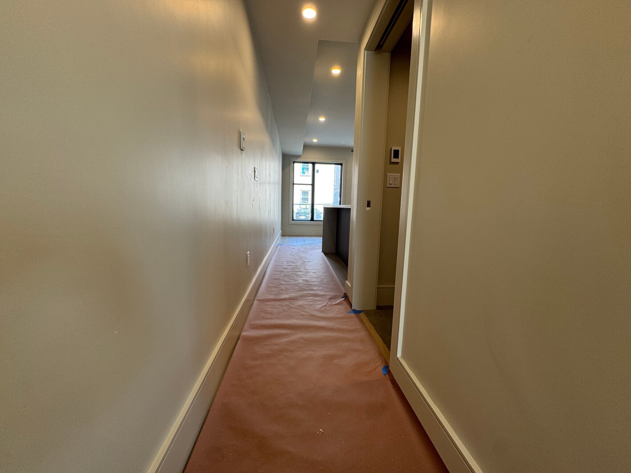 Building Photo - 300 Franklin St