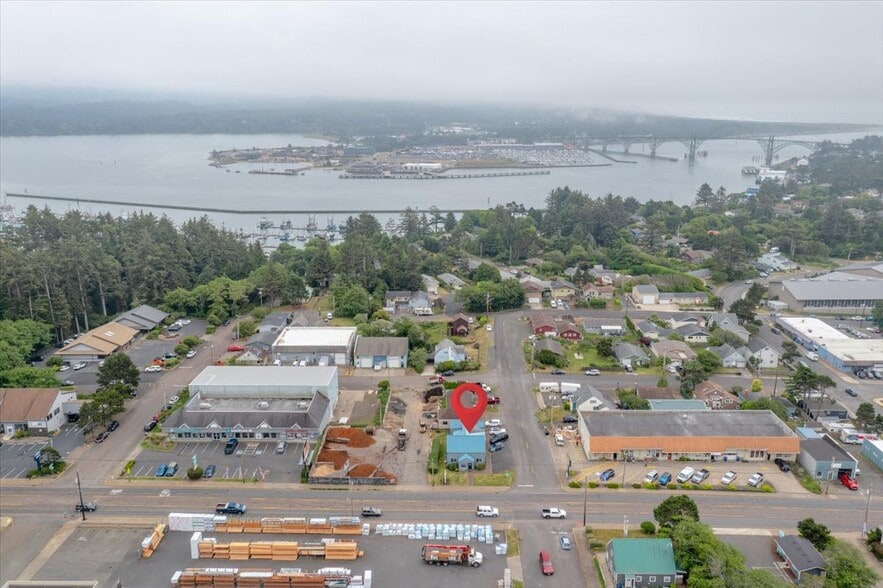 Building Photo - 306 E Olive St