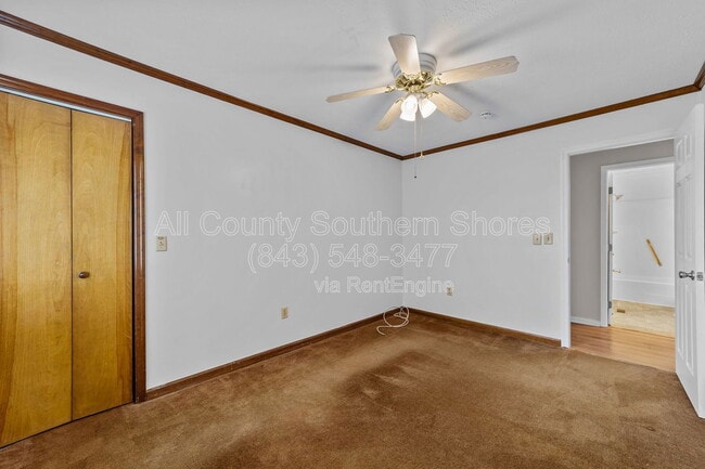 Building Photo - 305 Resort Dr