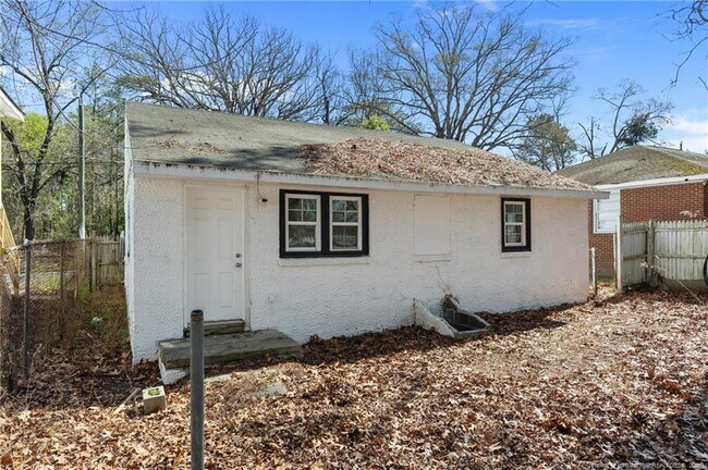 Building Photo - 5109 Higgins St