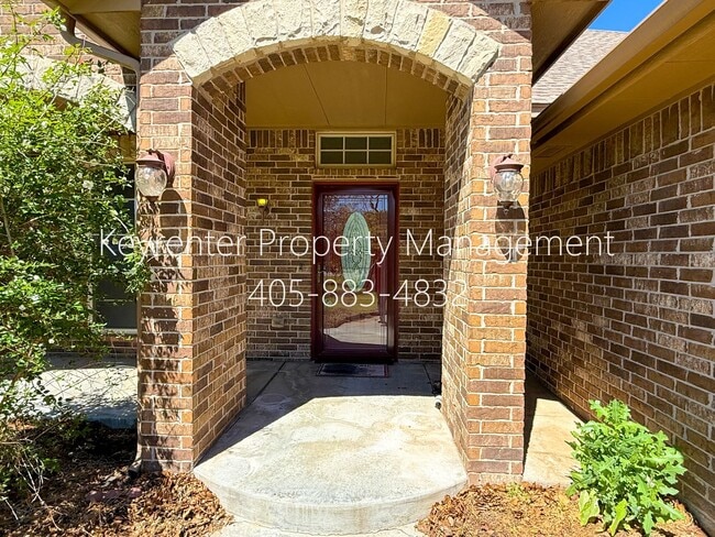 Building Photo - Beautiful Upscale 3BD/3BTH + Office Home on Over an Acre in Choctaw