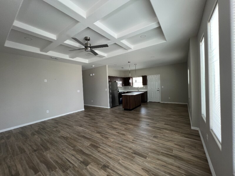 Building Photo - 4105 Walnut Ave