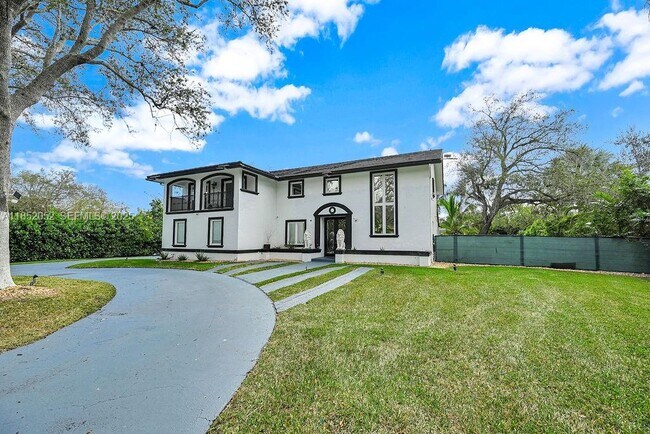 Building Photo - 7830 SW 120th St