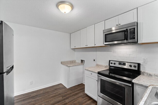 Building Photo - 706 Britton Springs Rd