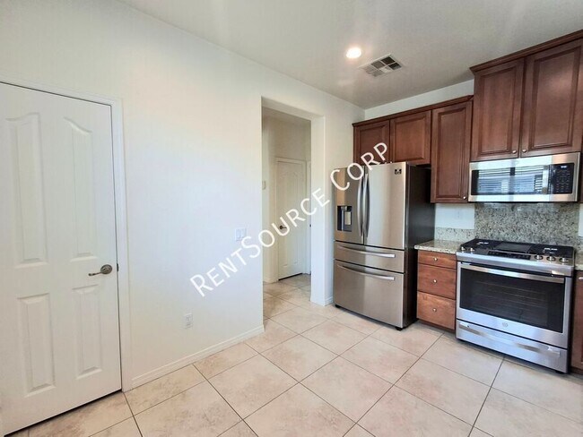 Building Photo - 28408 Camino Del Arte Dr