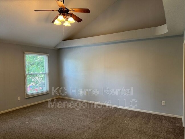 Building Photo - 1384 N Ridge Pkwy