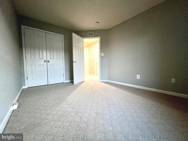 Building Photo - 21831 Ladyslipper Sq