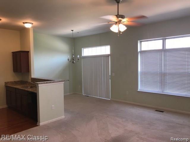 Building Photo - 39862 Rockcrest Cir