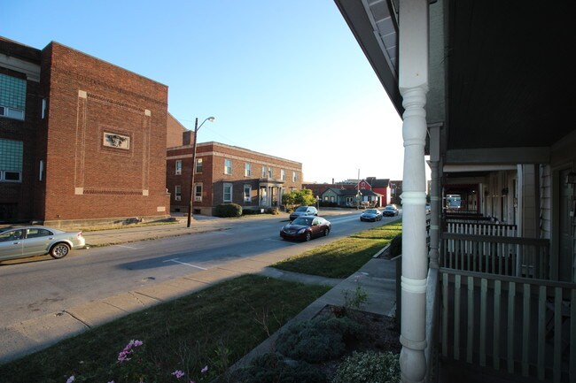 Building Photo - 937 Prospect St