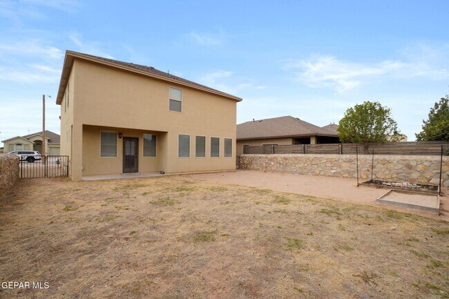 Building Photo - 3836 Loma Cristobal