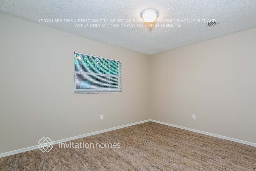 Building Photo - 124 Forrell Ave