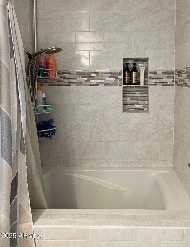 Building Photo - 11329 W Duluth Ave