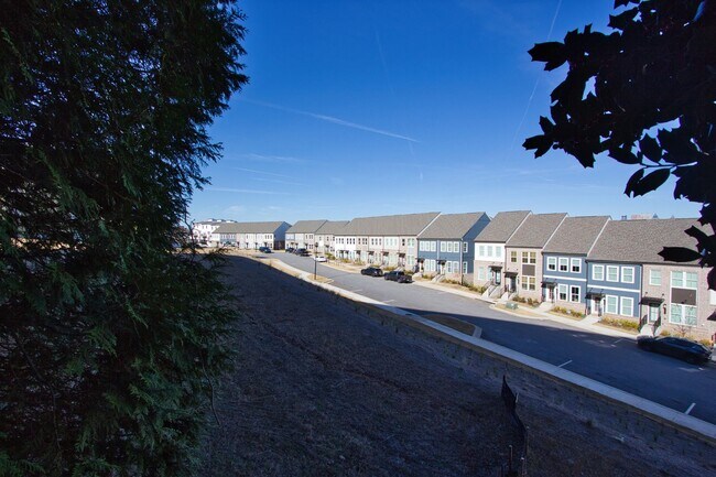 Building Photo - 1195MT