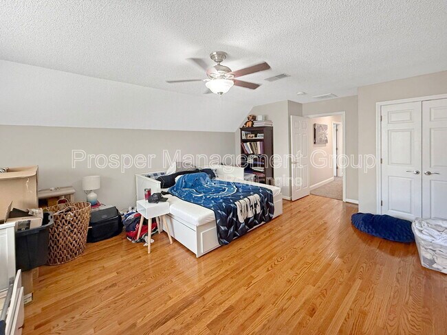 Building Photo - 578 Carters Grove Rd