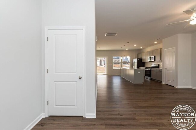 Building Photo - 44 Plantation Dr