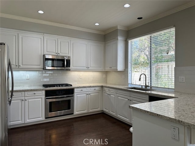 Building Photo - 12960 MacKenzie Dr