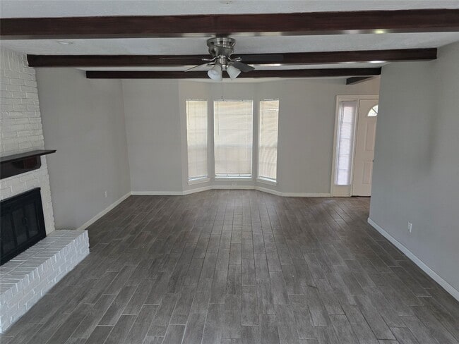 Building Photo - 3211 Highland Laurels Dr
