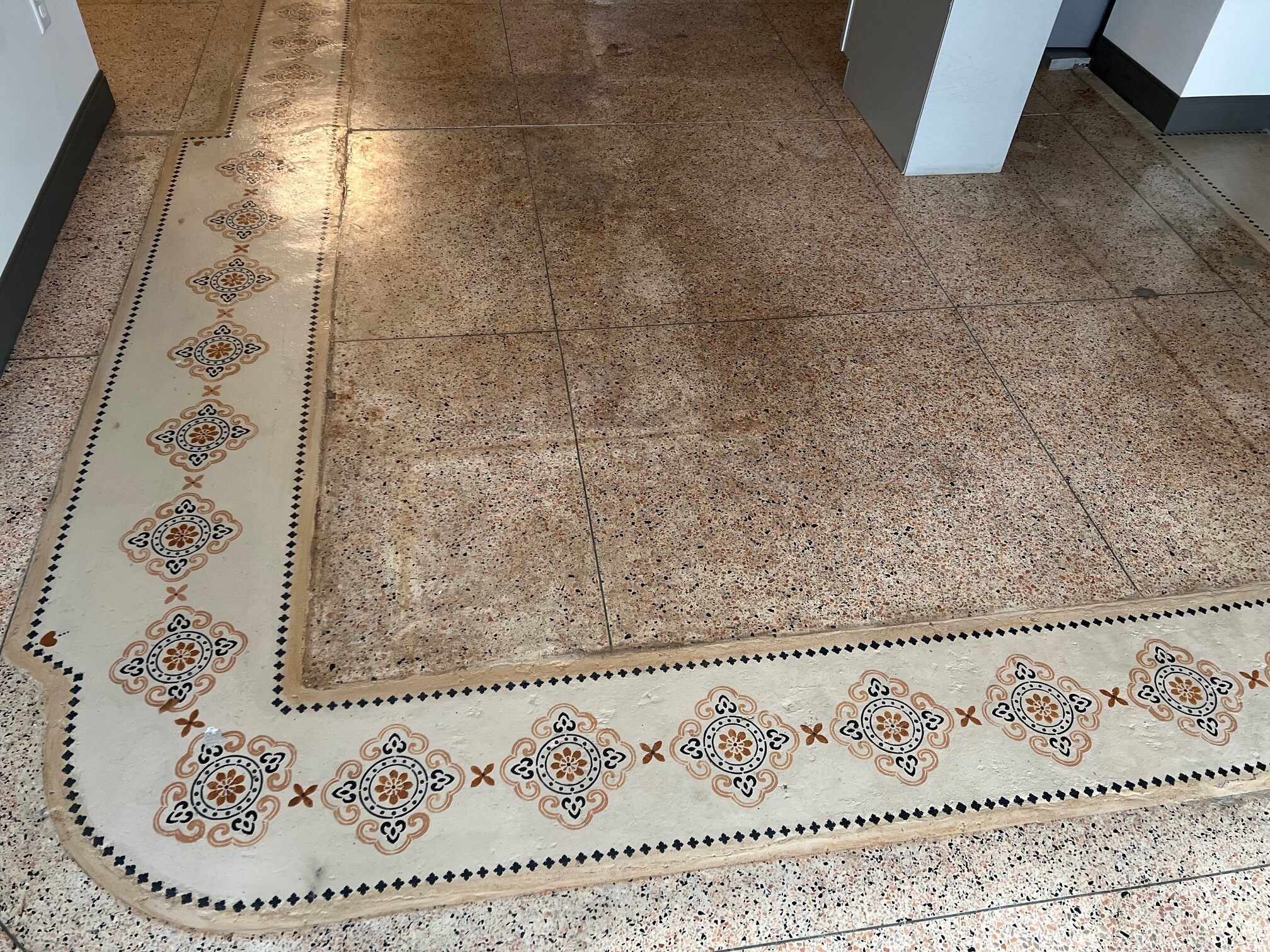 Building Photo - 480 S Salina St